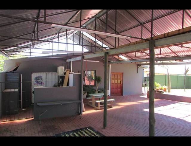 3 BEDROOM HOUSE FOR SALE IN WHITE RIVER EXT 3